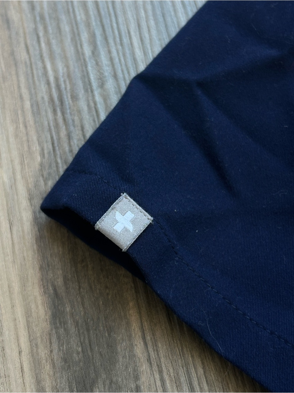 FIGS Scrub Top - Picture 4 of 7